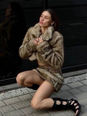 Faux Fur Cropped Jacket in Brown